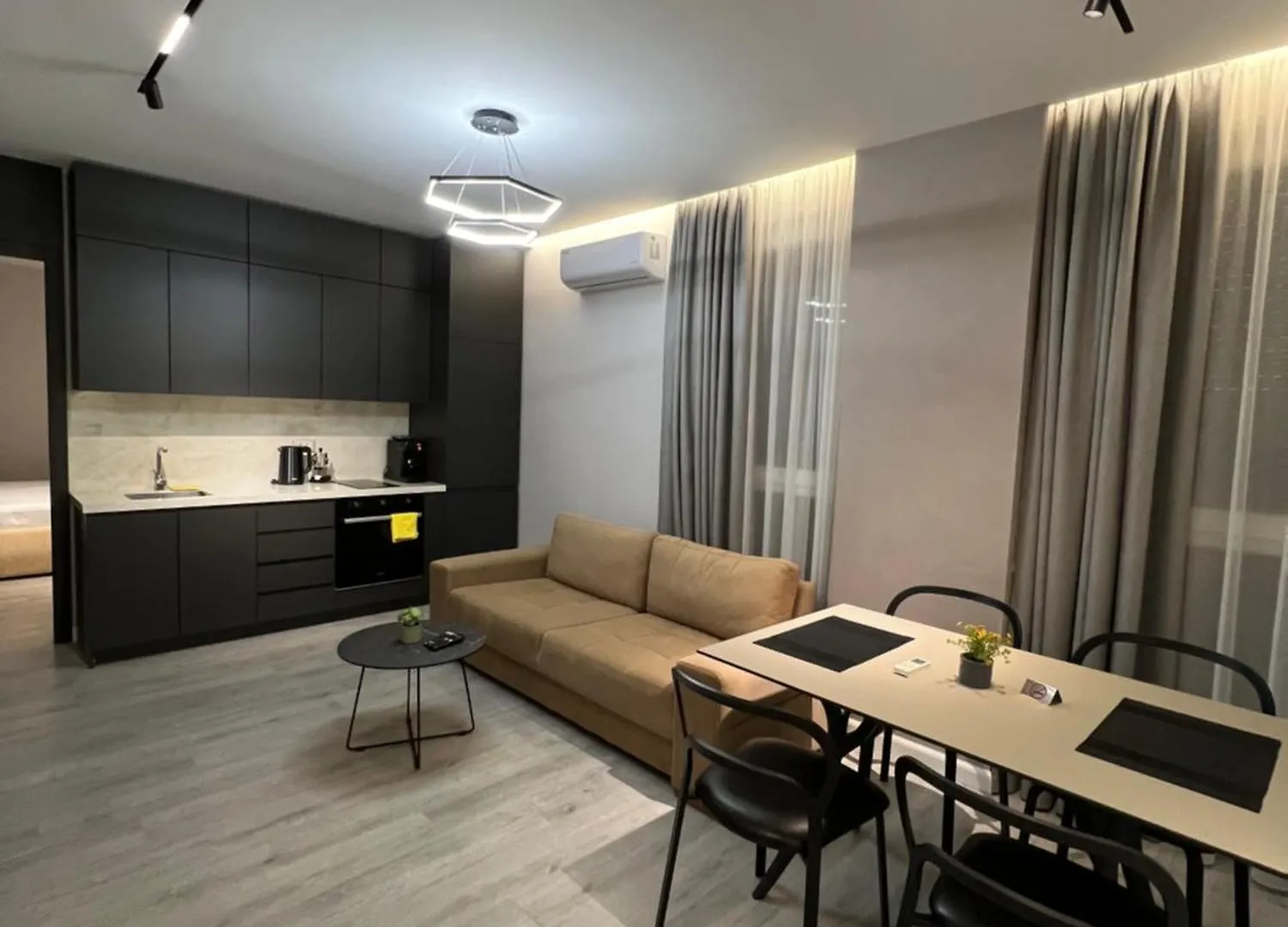 Marina Luxury Apartments Durres 0*,